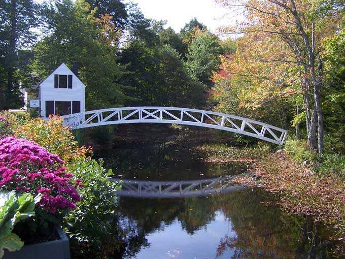 Herbstfarben in Sommeville, Maine